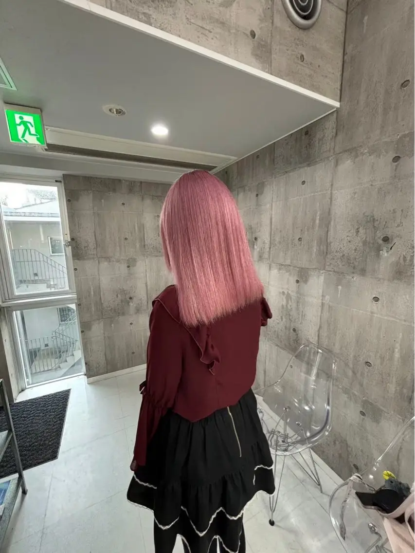 ミディアム カラー ヘアアレンジ ヘアカラー トリートメント ヘアセット ハッシュカット/ ミルクティー/ みうのヘアスタイル