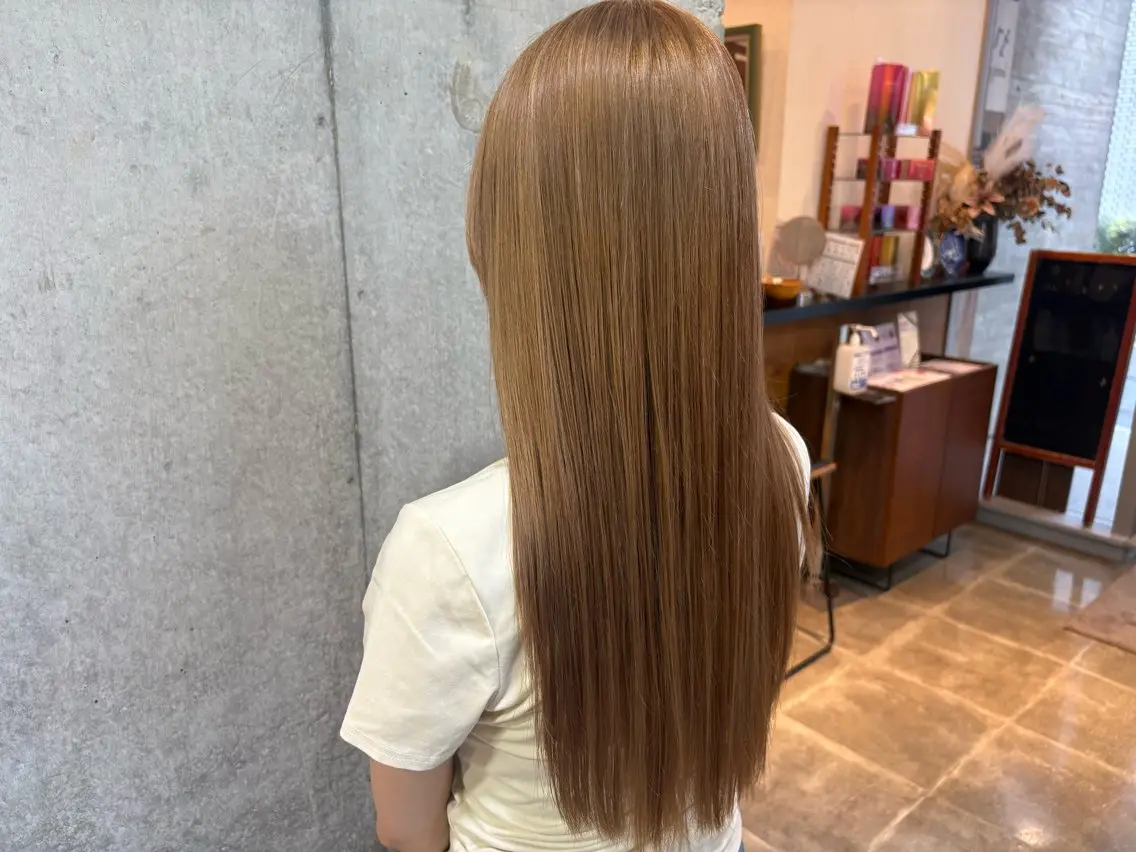 ロング カラー ベージュカラー ブリーチ ミルクティーベージュ トリートメント ヘアカラー モデル募集中🌺 KANONのヘアスタイル