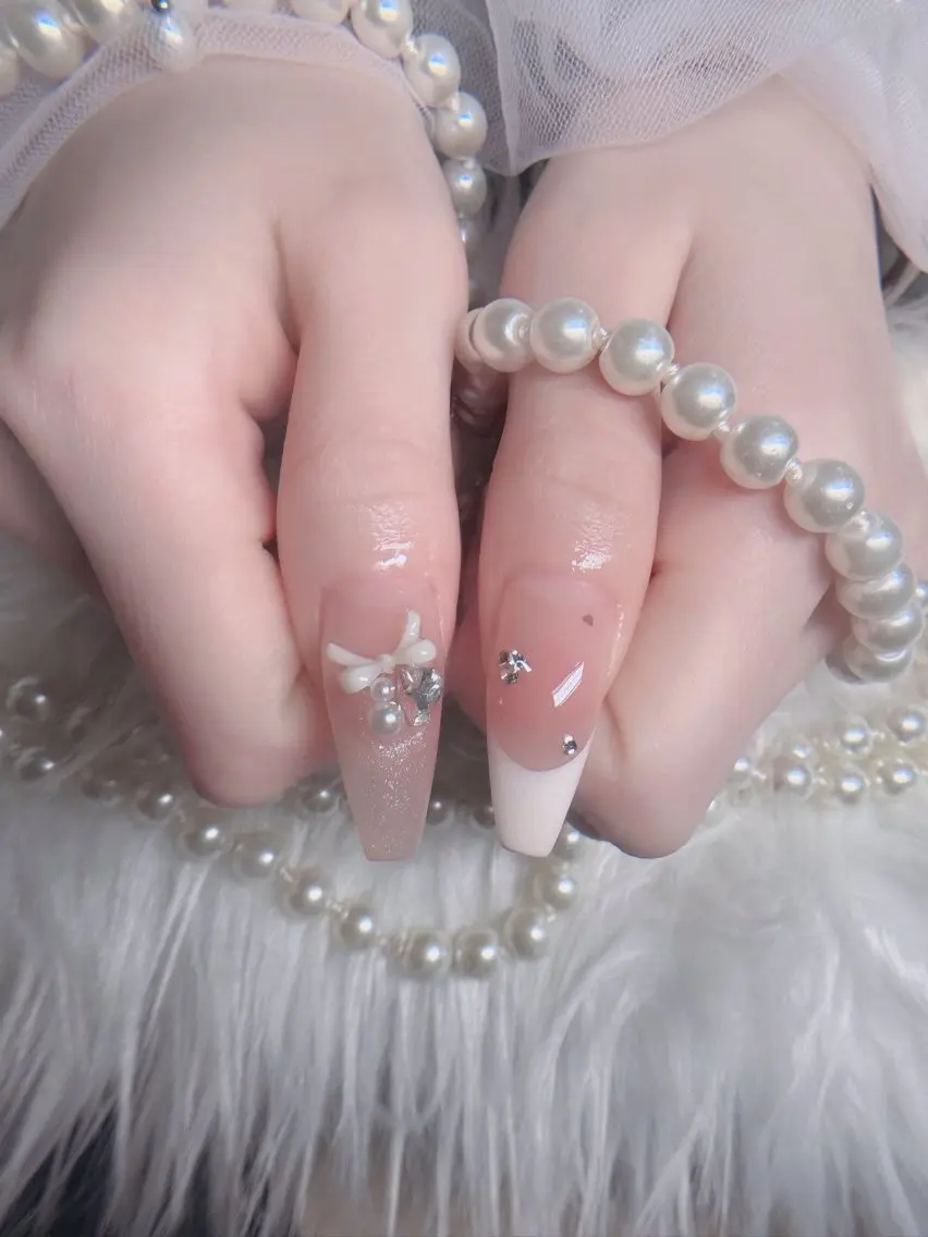 ネイル フレンチネイル ジェルネイル ハロウィン 韓国ネイル マグネットネイル ハンドネイル Hbaby nailのネイルデザイン