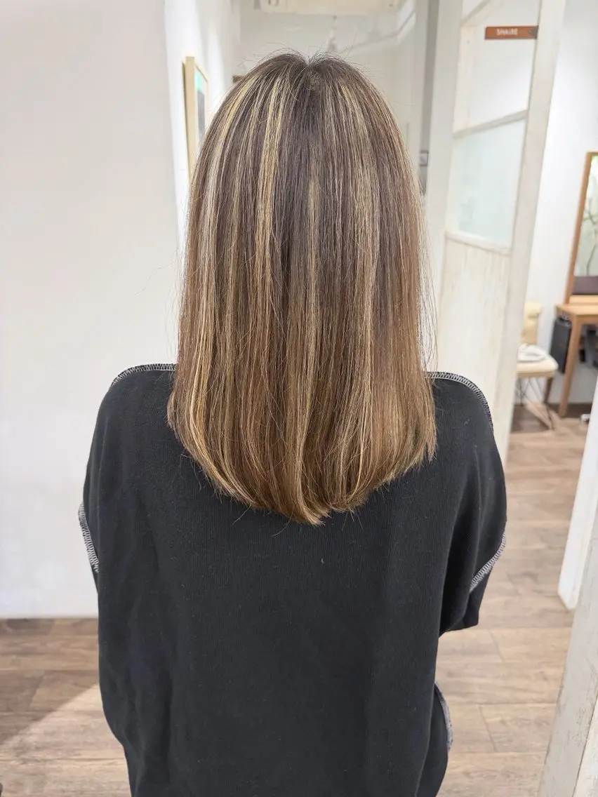 セミロング カラー ヘアカラー トリートメント ハイライト⭐️上野 高広のヘアスタイル