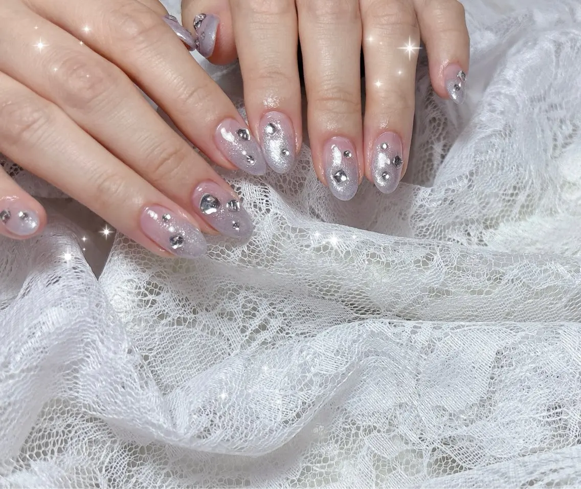 ネイル グラデーション キラキラネイル ハンドネイル FLARE NAIL フレアネイルのネイルデザイン