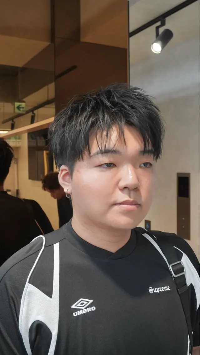 ショート メンズ アップバング スパイキーショート ショートヘア 縮毛矯正 カット ヘアセット HIKARI メンズ満足度No.1のヘアスタイル