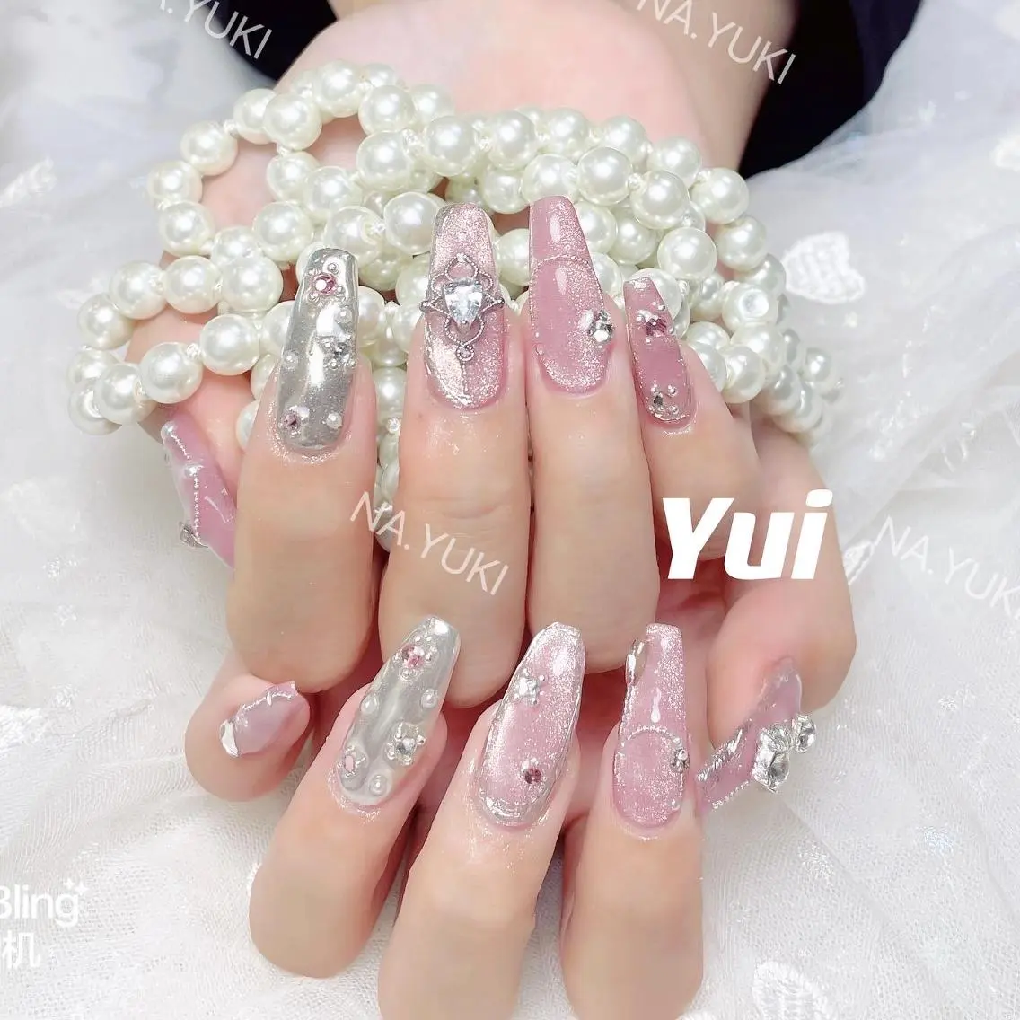 ネイル ハンドネイル 🦋 Queenieのネイルデザイン