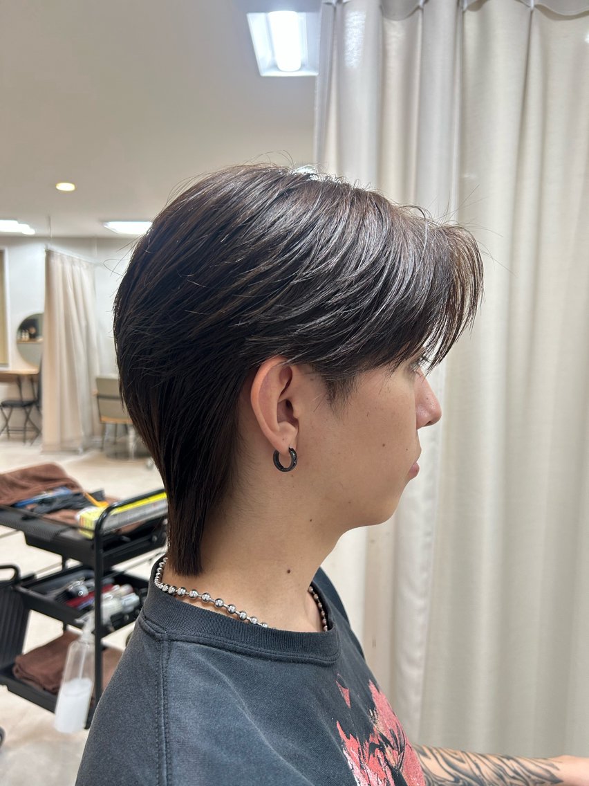 カラー メンズ メンズウルフカット ベージュカラー 透明感カラー フォギーベージュ ウルフカット カット ヘアカラー トリートメント 椎木 優斗のヘアスタイル