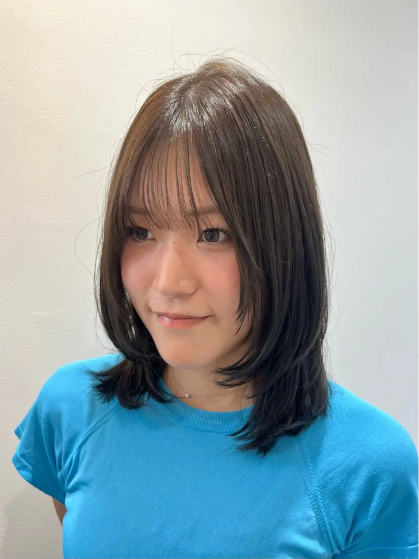 ミディアム レイヤーカット カット ヘアカラー 🌷 miko🌷のヘアスタイル