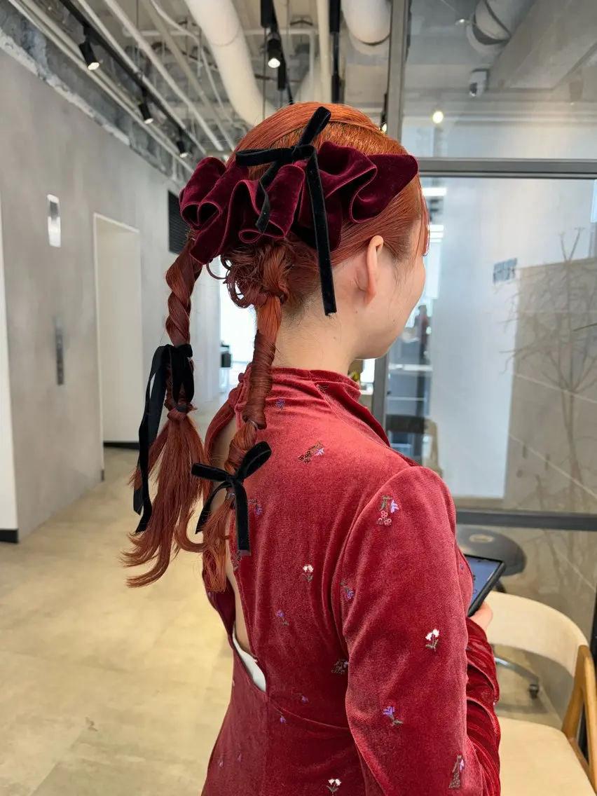 ロング カラー 卒業式のヘアスタイル 透明感カラー✨艶髪 制作🌱山根あゆみのヘアスタイル