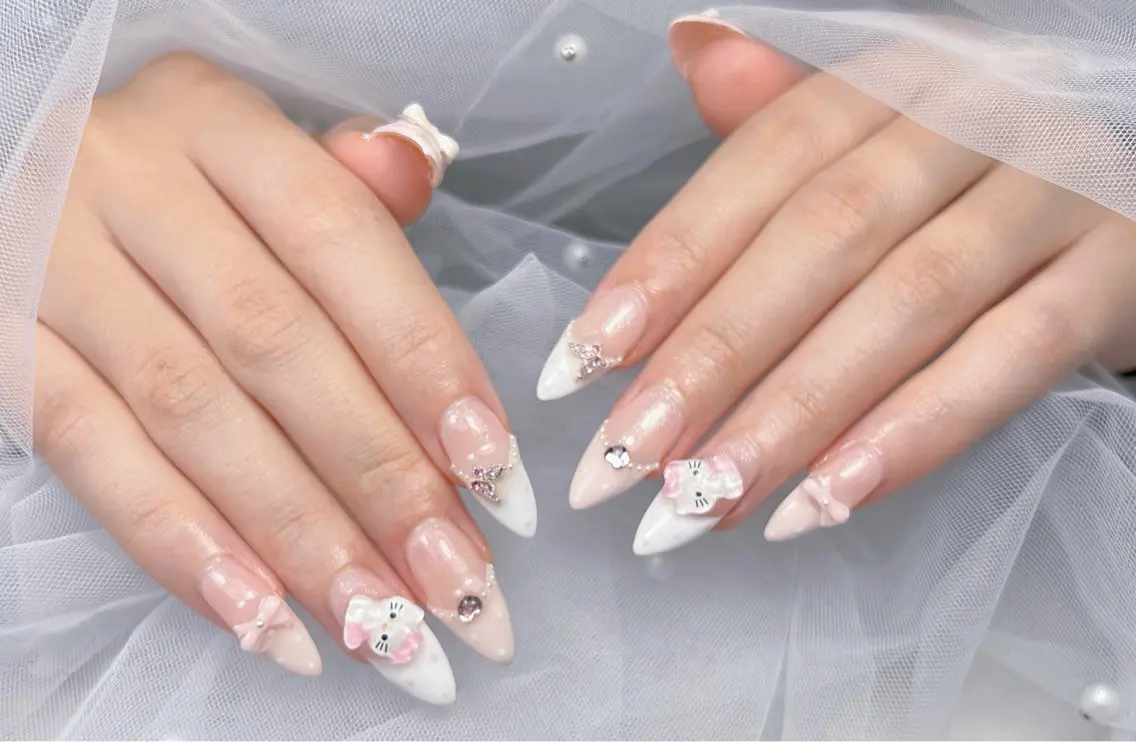 ネイル アートネイル オーロラネイル チークネイル 長さ出し フットネイル Miya _nailのネイルデザイン
