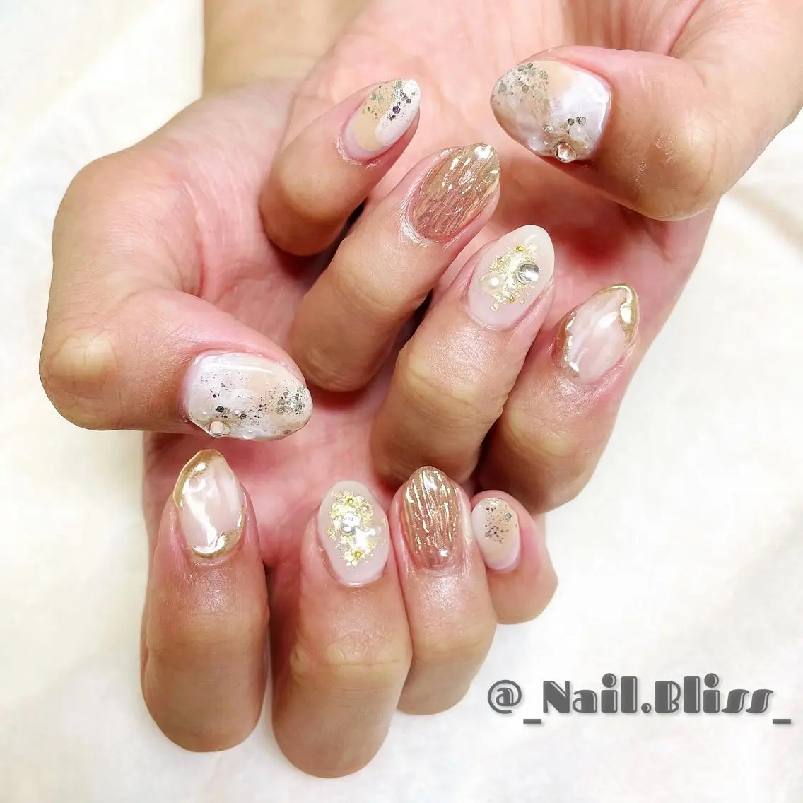 ネイル ニュアンスネイル ハンドネイル NAIL BLISSのネイルデザイン