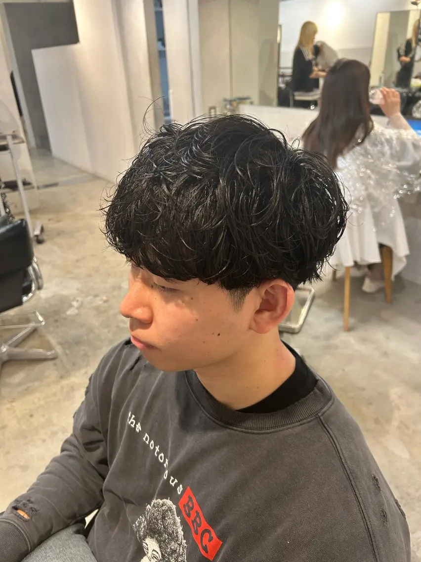 パーマ メンズ カット パーマ メンズ清潔感のプロ 💈メンズパーマ藤田のヘアスタイル