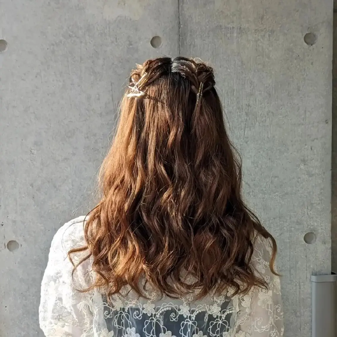 ロング ヘアセット お呼ばれヘア/顔周り カット/レイヤーのヘアスタイル