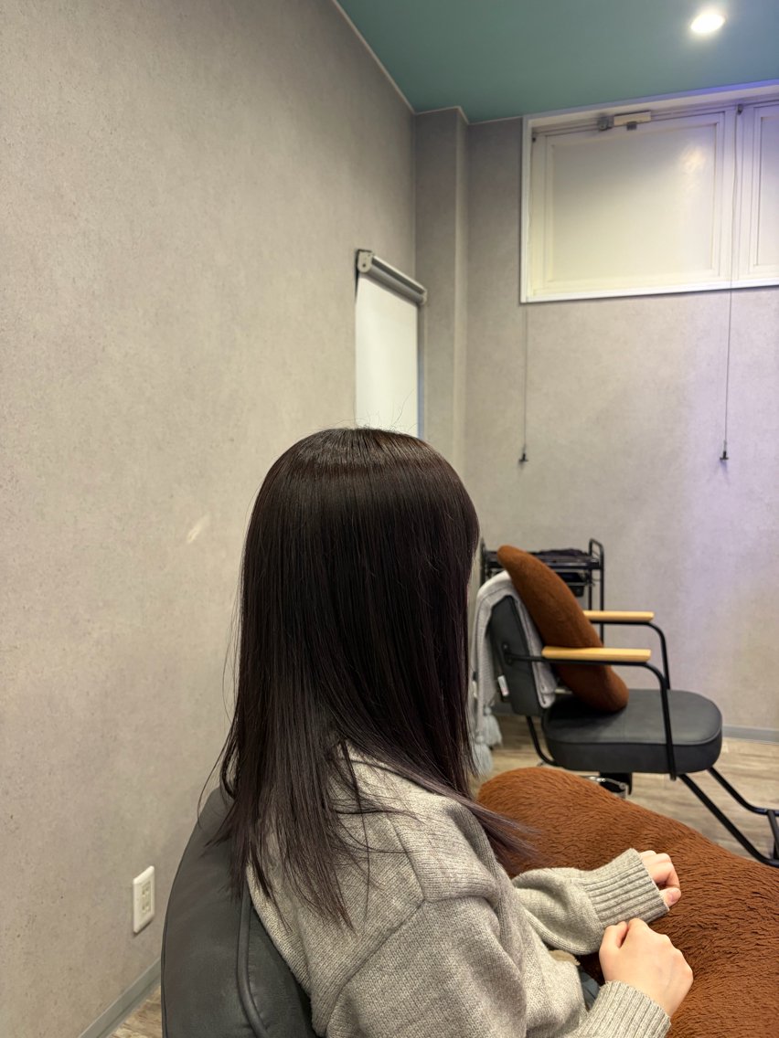 セミロング カラー 黒髪 ブラウンカラー ラベンダーカラー ラベンダーブラウン ボブ ヘアカラー 小林 涼那のヘアスタイル