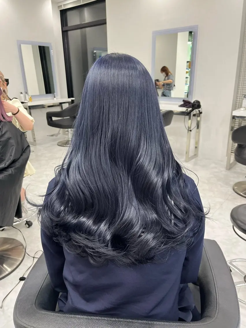 ロング カラー 流行りの透明感カラー ×縮毛矯正🤍ユウのヘアスタイル