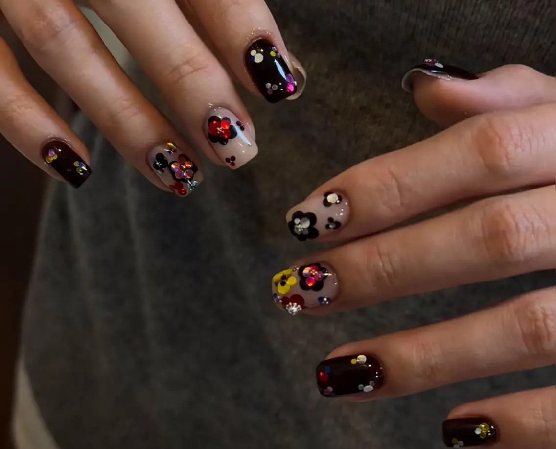 ネイル ハンドネイル 🎀 Ayaka_nailのネイルデザイン