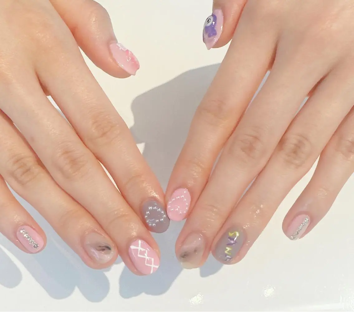 ネイル Atelier Peniculusのネイルデザイン