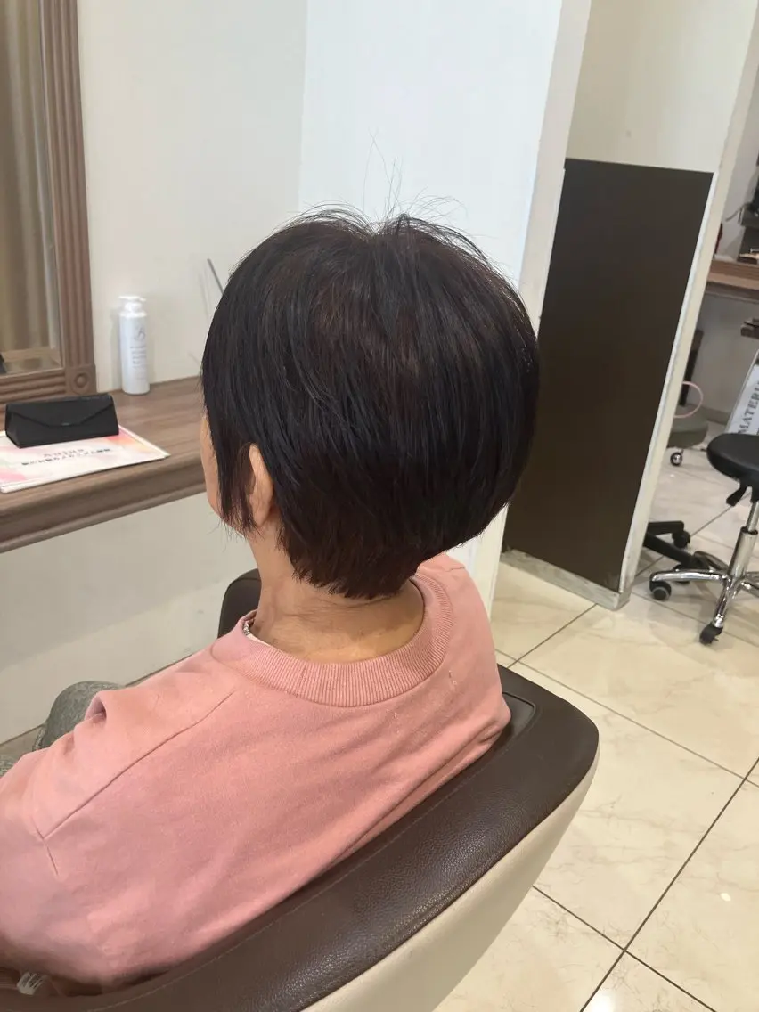 ショート カラー ショートヘア ☂️Ash 新杉田☂️山本のヘアスタイル