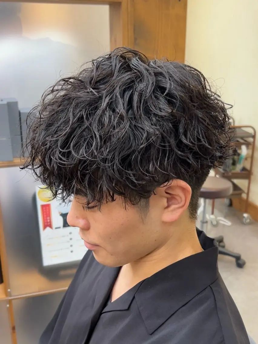 メンズカット+波巻きパーマ、波巻きスパイラルパーマ　¥17,270→¥14,000の写真