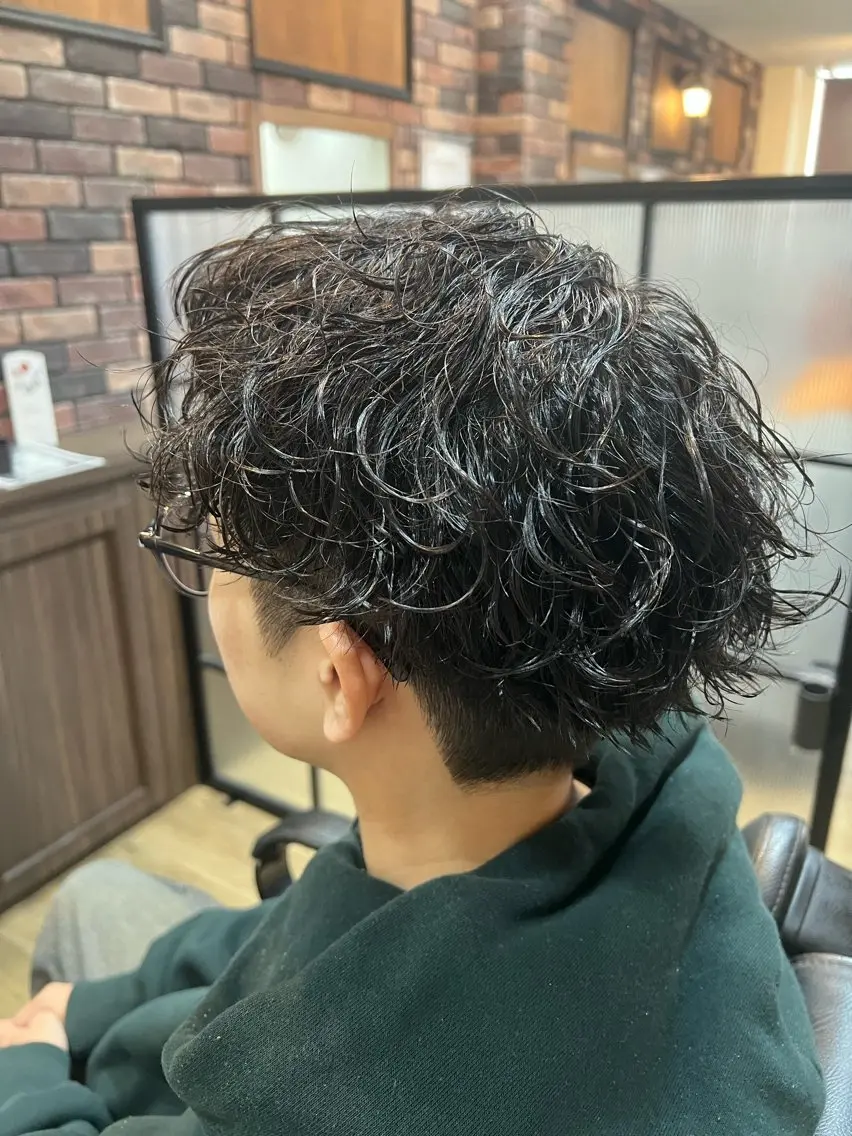 ショート パーマ メンズ カット パーマ パーマ／メンズ ／ピンパーマ/横山のヘアスタイル