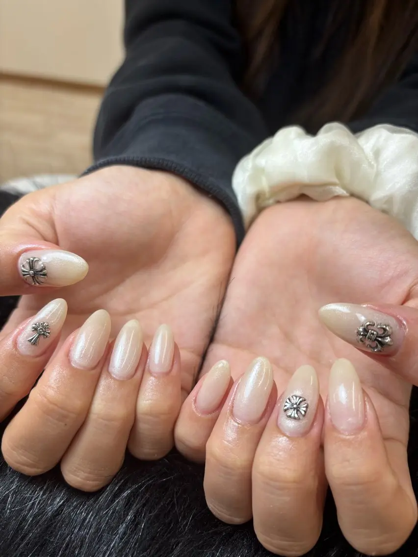 ネイル ハンドネイル NAIL atre SAEのネイルデザイン