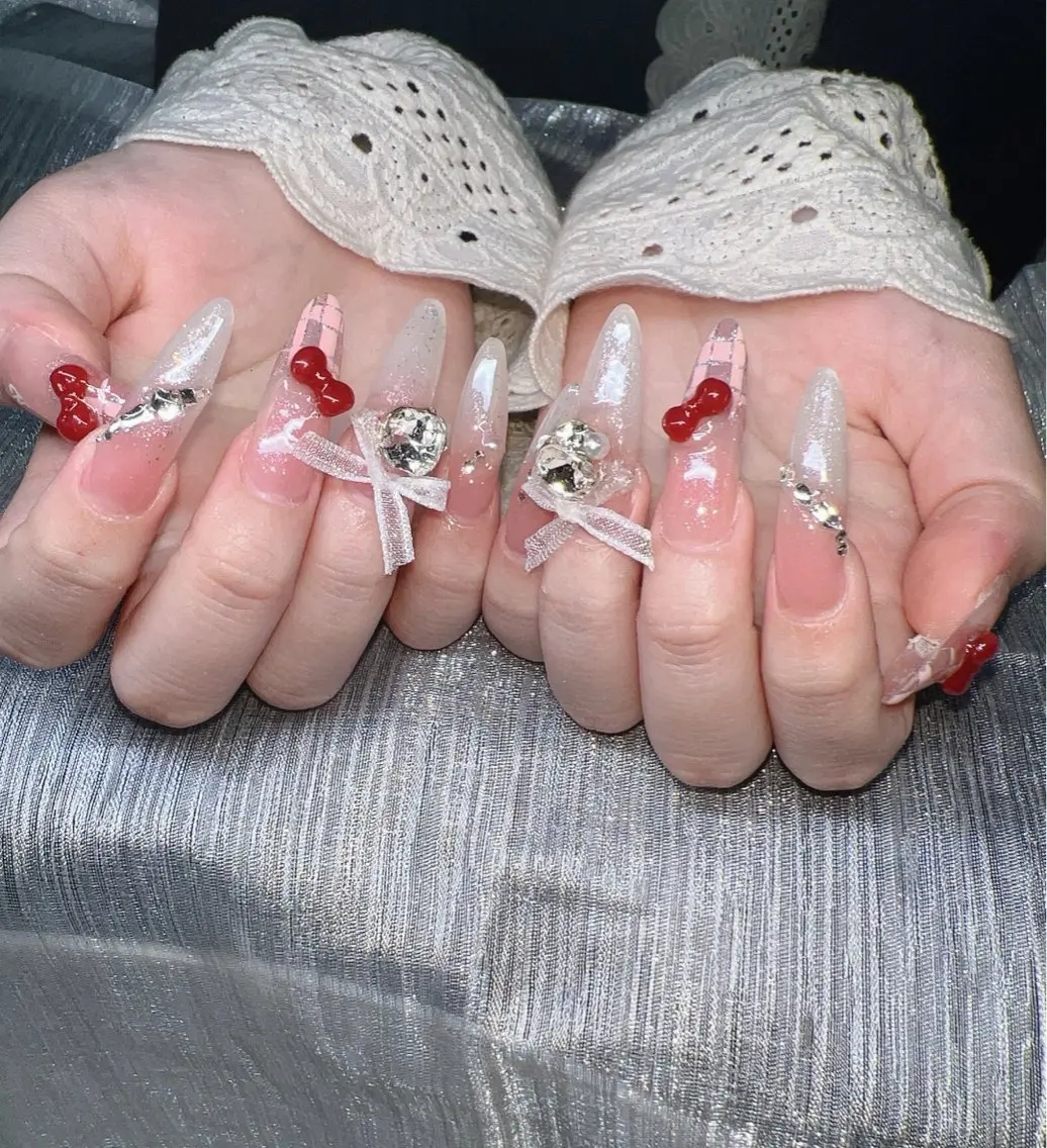 ネイル ハンドネイル Lee Nailsのネイルデザイン