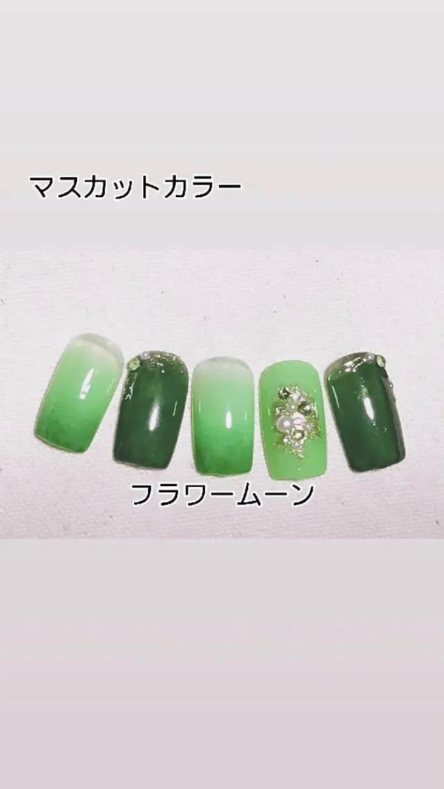 ネイル ハンドネイル ハンドケア フラワー ムーンのネイルデザイン