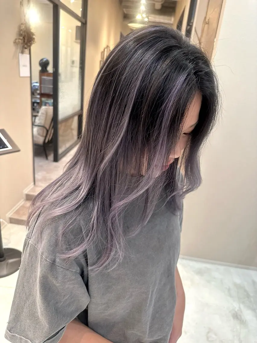 セミロング レイヤーカット ヘアカラー 🔷ブリーチバレイヤ ージュ🔷飯野達也のヘアスタイル