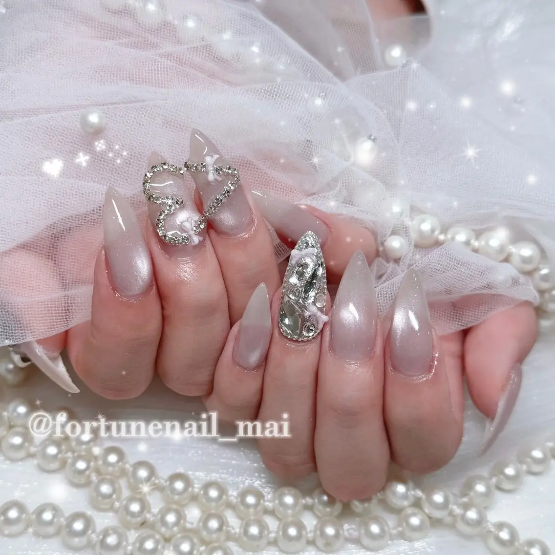 ネイル キラキラネイル ハンドネイル 🎀Mai 🎀10/14🈳のネイルデザイン