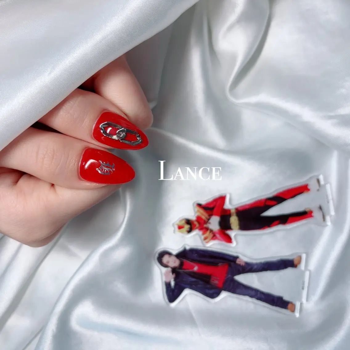 ネイル キラキラネイル 韓国ネイル 春ネイル ワンホンネイル 冬ネイル ハンドネイル Lance nailのネイルデザイン