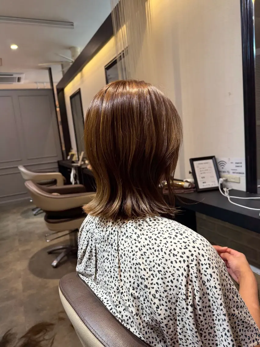ミディアム カット ヘアカラー トリートメント 川村 綾のヘアスタイル