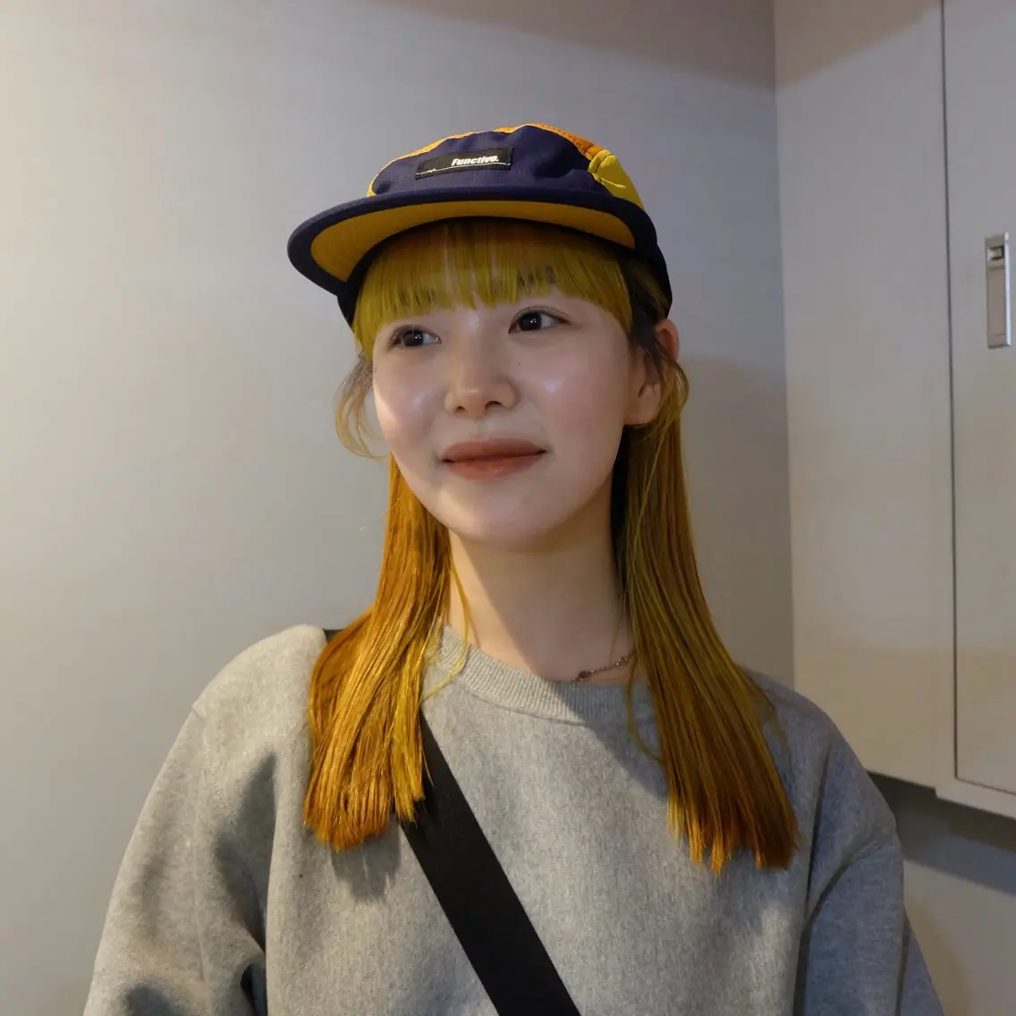 セミロング カラー 佐藤 しずくのヘアスタイル