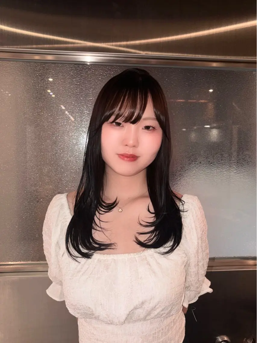 セミロング カラー ブリーチ 透明感カラー ダブルカラー グレージュ ブリーチなしカラー ヘアカラー トリートメント saho ⟡.·のヘアスタイル