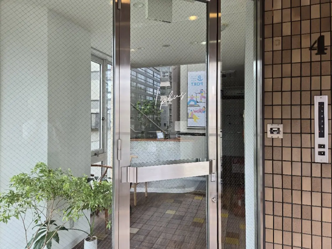 アイブロウ ワックス脱毛 その他(アイブロウ) iplus　眉毛と まつげパーマ専門店の眉毛・アイブロウイメージ