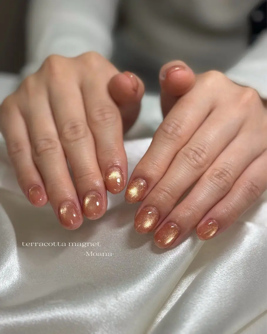 ネイル マグネットネイル オフィスネイル オレンジ シンプルネイル 夏ネイル ハンドネイル Moana / Hiyoriのネイルデザイン