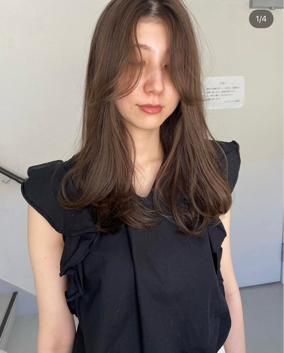 ロング 西村 みのりのヘアスタイル