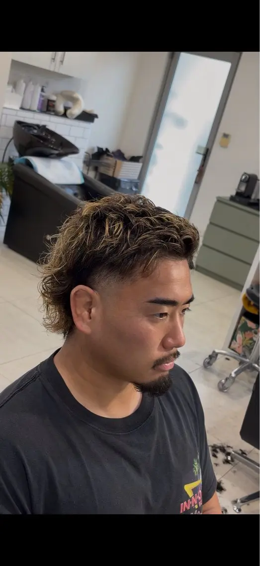 パーマ メンズ TIDEHAIR 志羽のヘアスタイル