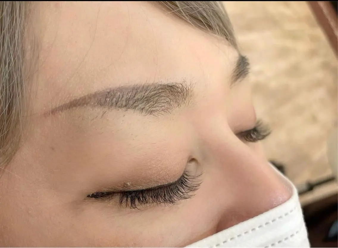 マツエク・マツパ ボリュームラッシュ BELLEZZA SEKIの眉毛・アイブロウイメージ
