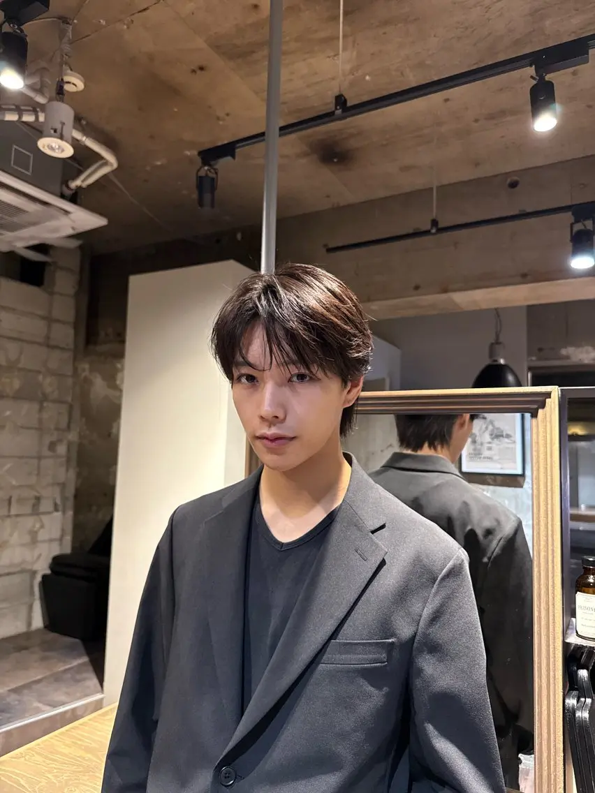 ショート パーマ メンズ センターパート ニュアンスパーマ カット パーマ 縮毛矯正 メンズ/佐藤 恒輝のヘアスタイル