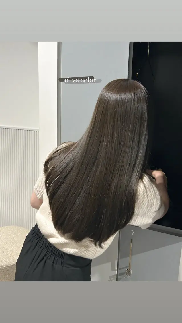 ロング LOVESTOIKE 井上つぐみ/透明感のヘアスタイル