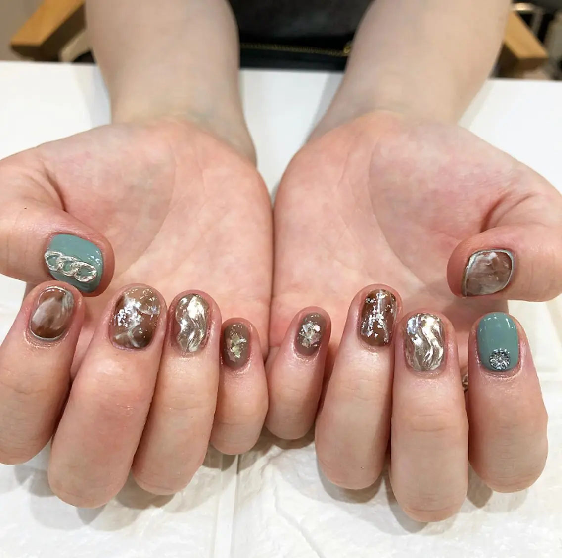 ネイル アートネイル シルバー rina eye&nailのマツエク・マツパデザイン