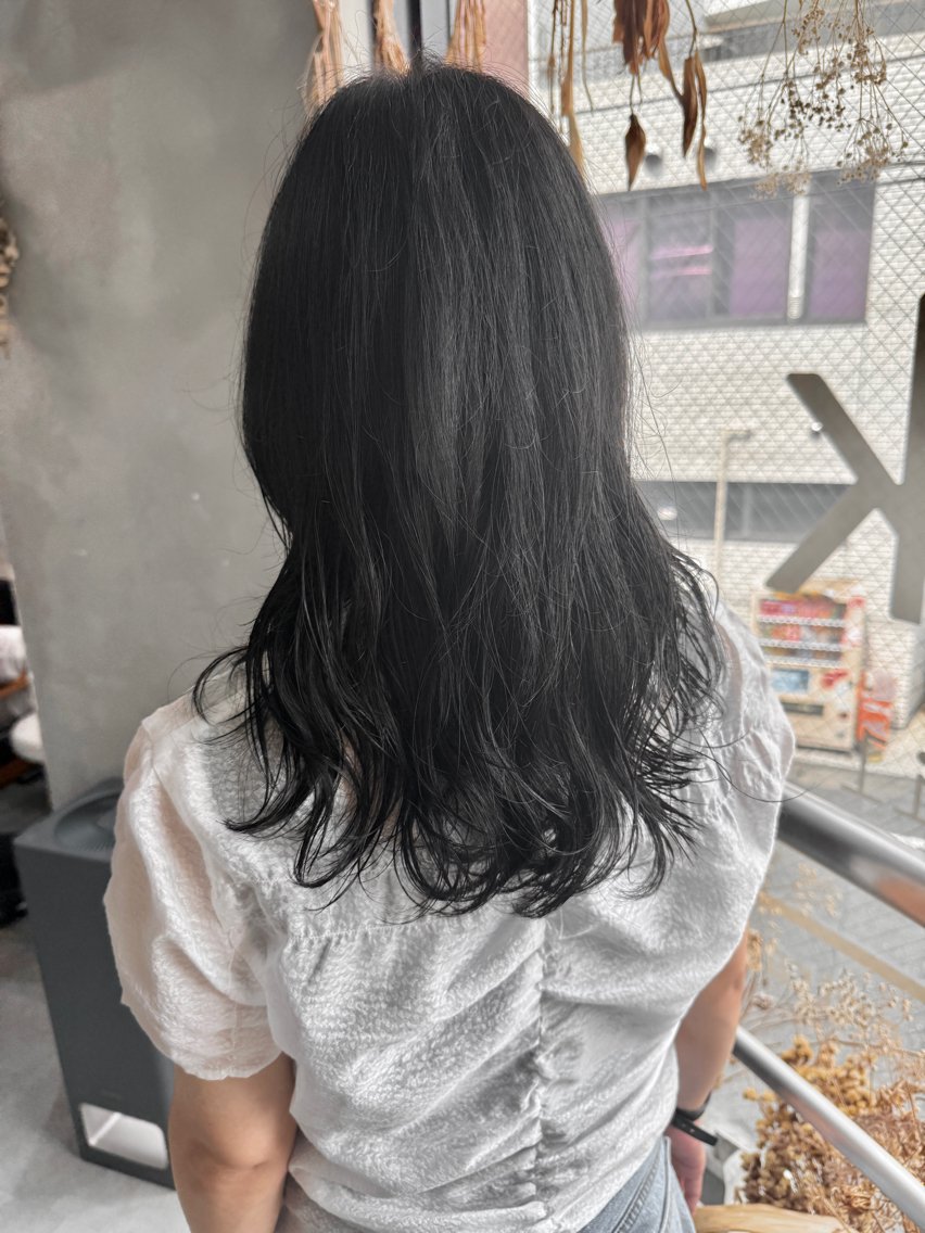 セミロング パーマ カット パーマ ウルフ レイヤー パーマ🪐MANAのヘアスタイル