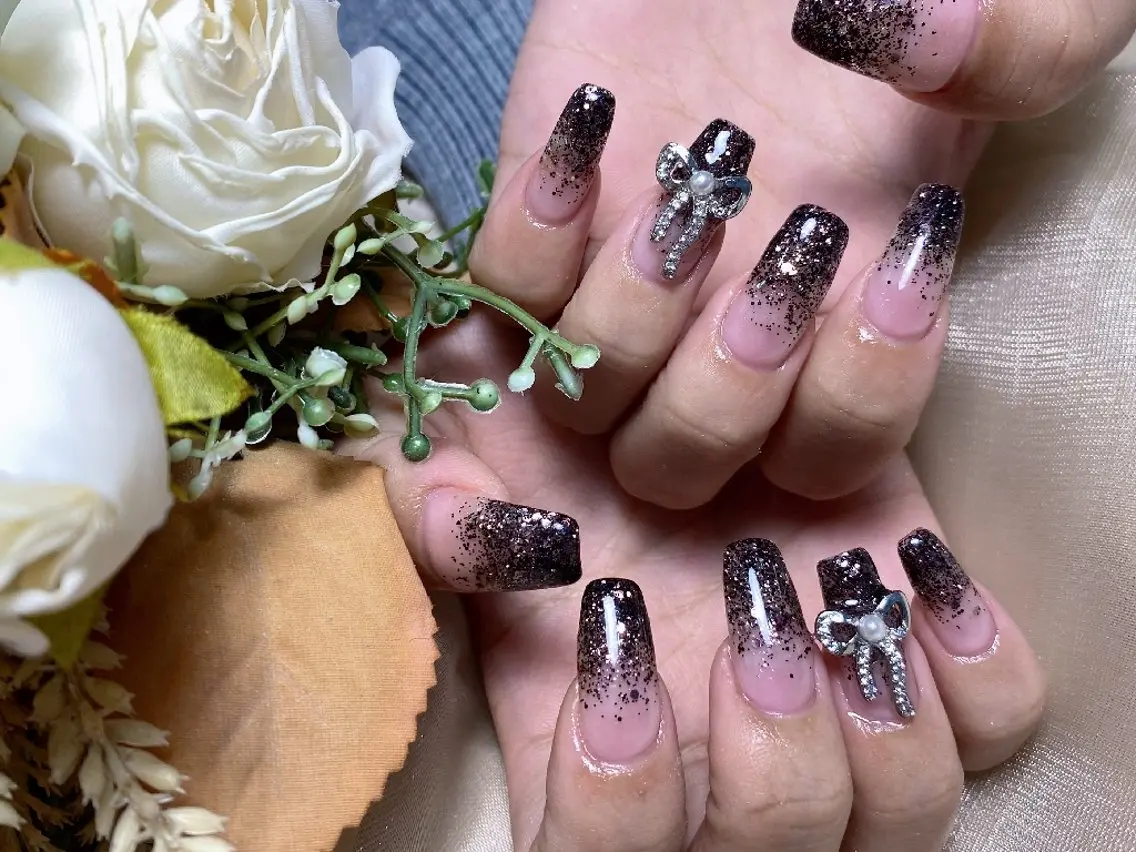 ネイル ラメ(グリッター) ラメグラデーション ハンドネイル UM Nail Salonのネイルデザイン