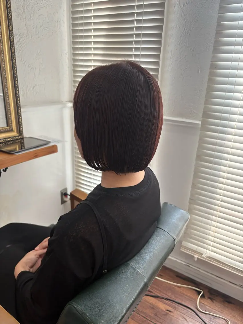 ショート カラー ベージュカラー ブリーチ ブラウンカラー 透明感カラー ブリーチなしカラー カット ヘアカラー トリートメント 江原 彩華のヘアスタイル