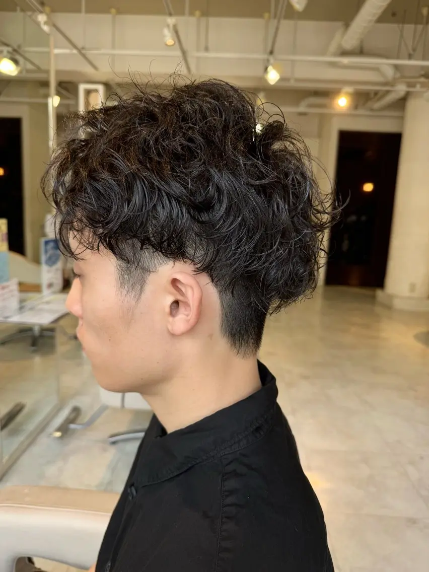 メンズ カット パーマ トリートメント 本田 卓也のヘアスタイル