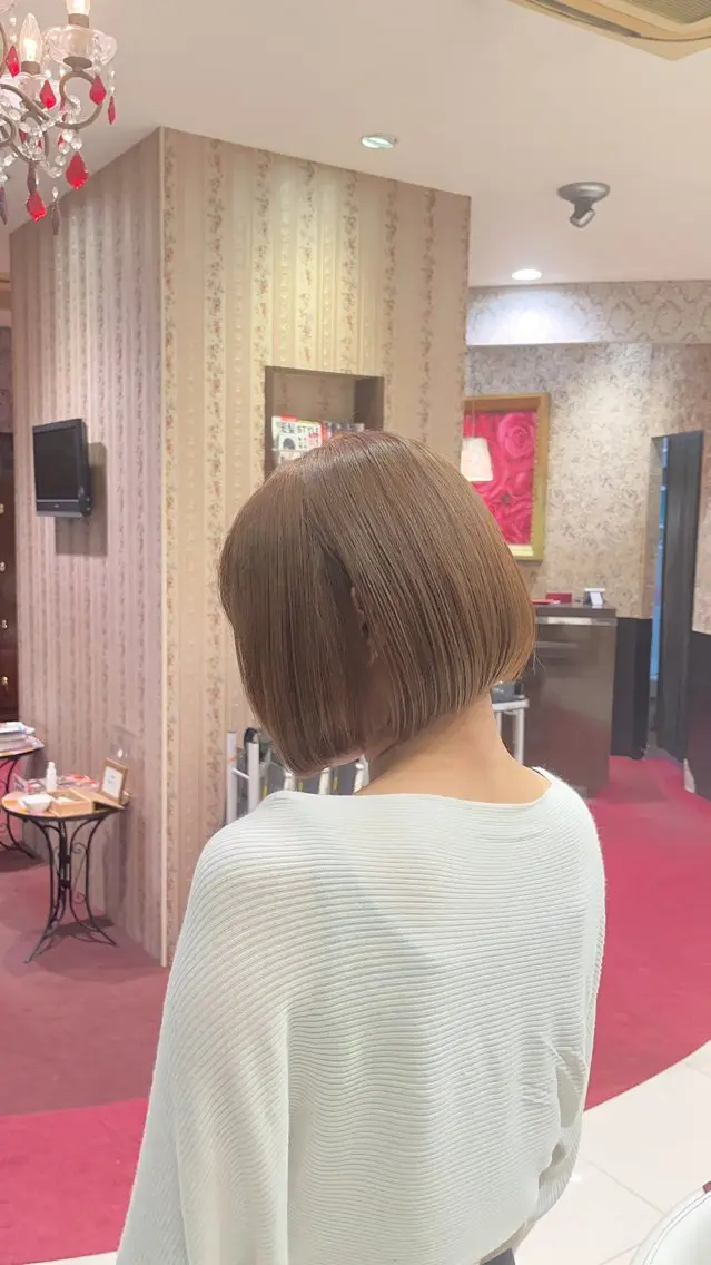 ショート カラー ブリーチ ケアブリーチ ボブ 縮毛/髪質改善 上野颯太のヘアスタイル