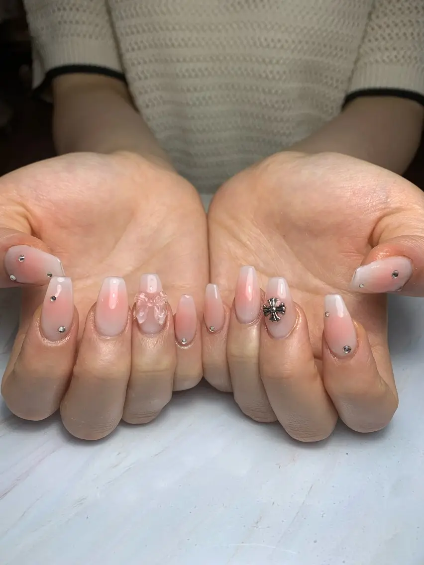 ネイル フレンチネイル ジェルネイル 韓国ネイル マグネットネイル マグネットフレンチ akina nailsのネイルデザイン