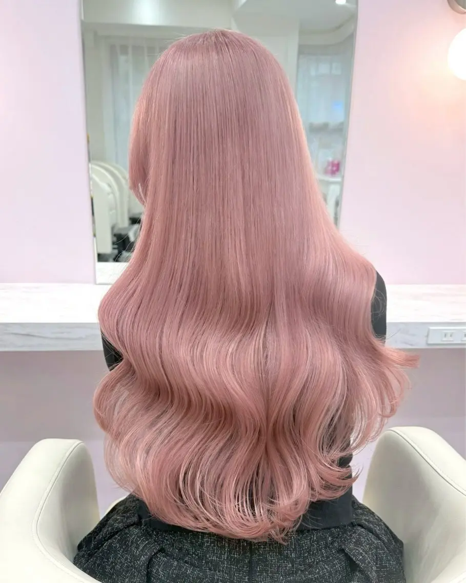 ロング カラー ブリーチ 透明感カラー ハイトーンカラー ヘアカラー ハイトーンカラー💞 くるみ🎀のヘアスタイル