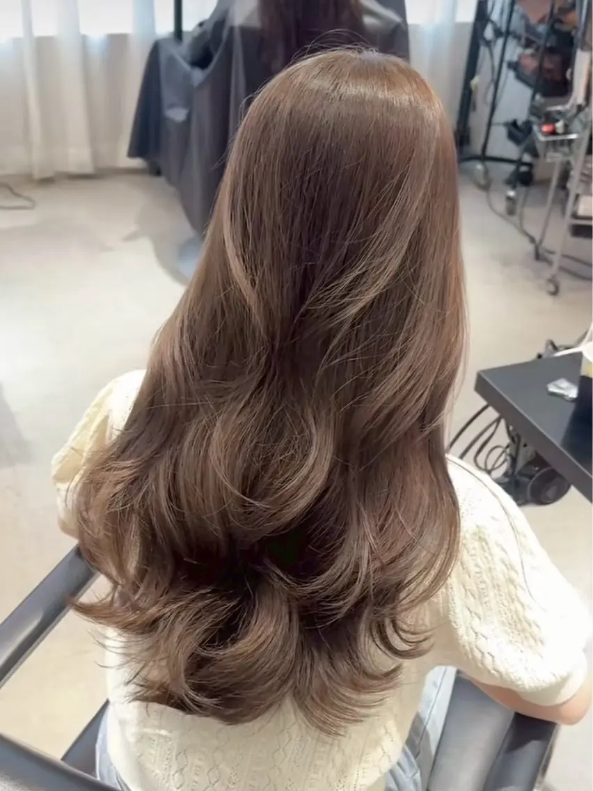 カラー ベージュカラー オリーブベージュ チナツ/栄/名古屋 カラーモデルのヘアスタイル