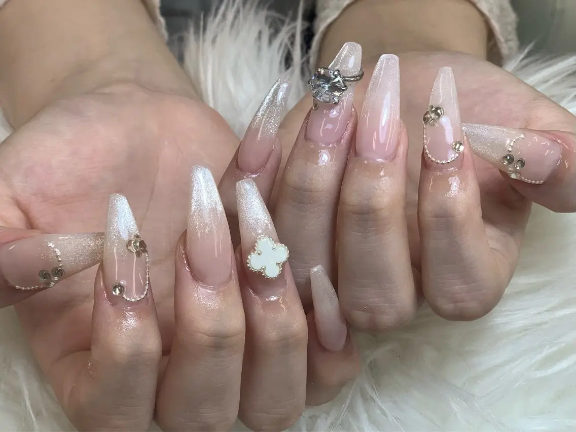 ネイル ハンドネイル ANH NAIL ゴテゴテ専門店💎のネイルデザイン