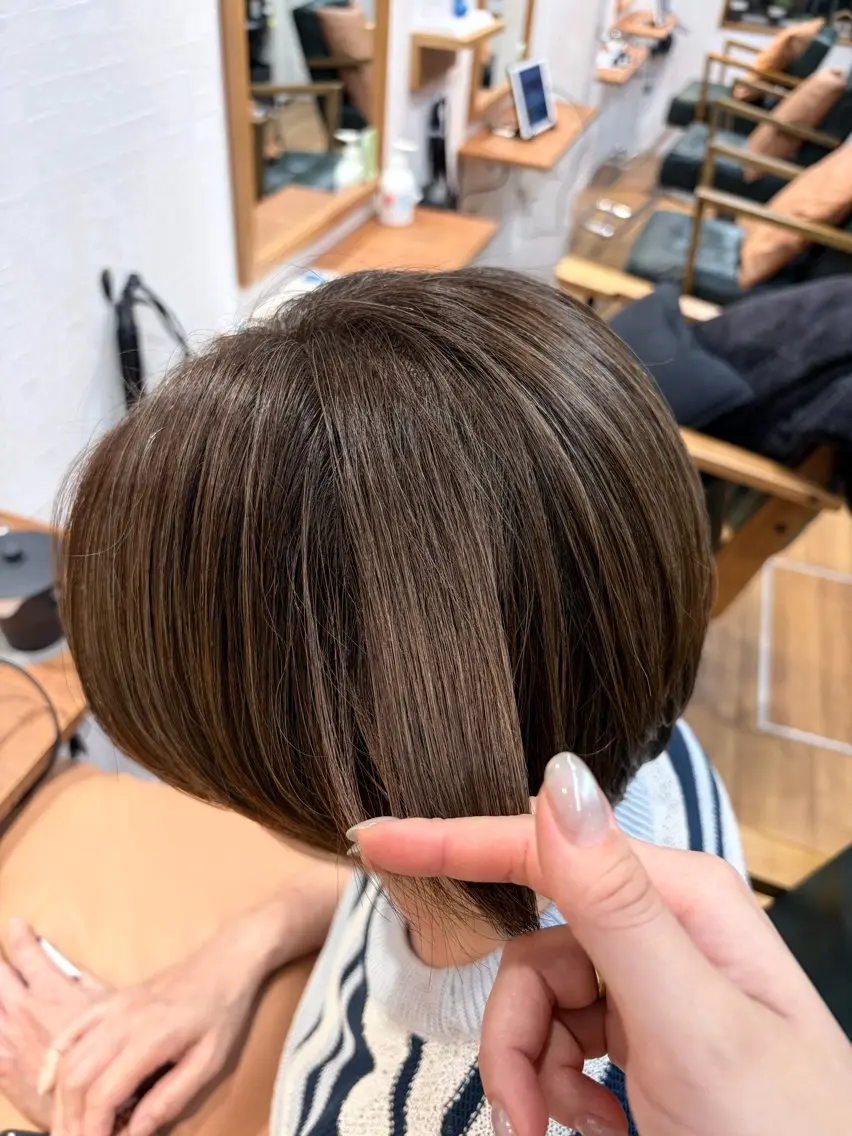 ショート カラー ベージュカラー オリーブベージュ ショートヘア カット ヘアカラー ショートカット透明感 カラー/gima🌱のヘアスタイル