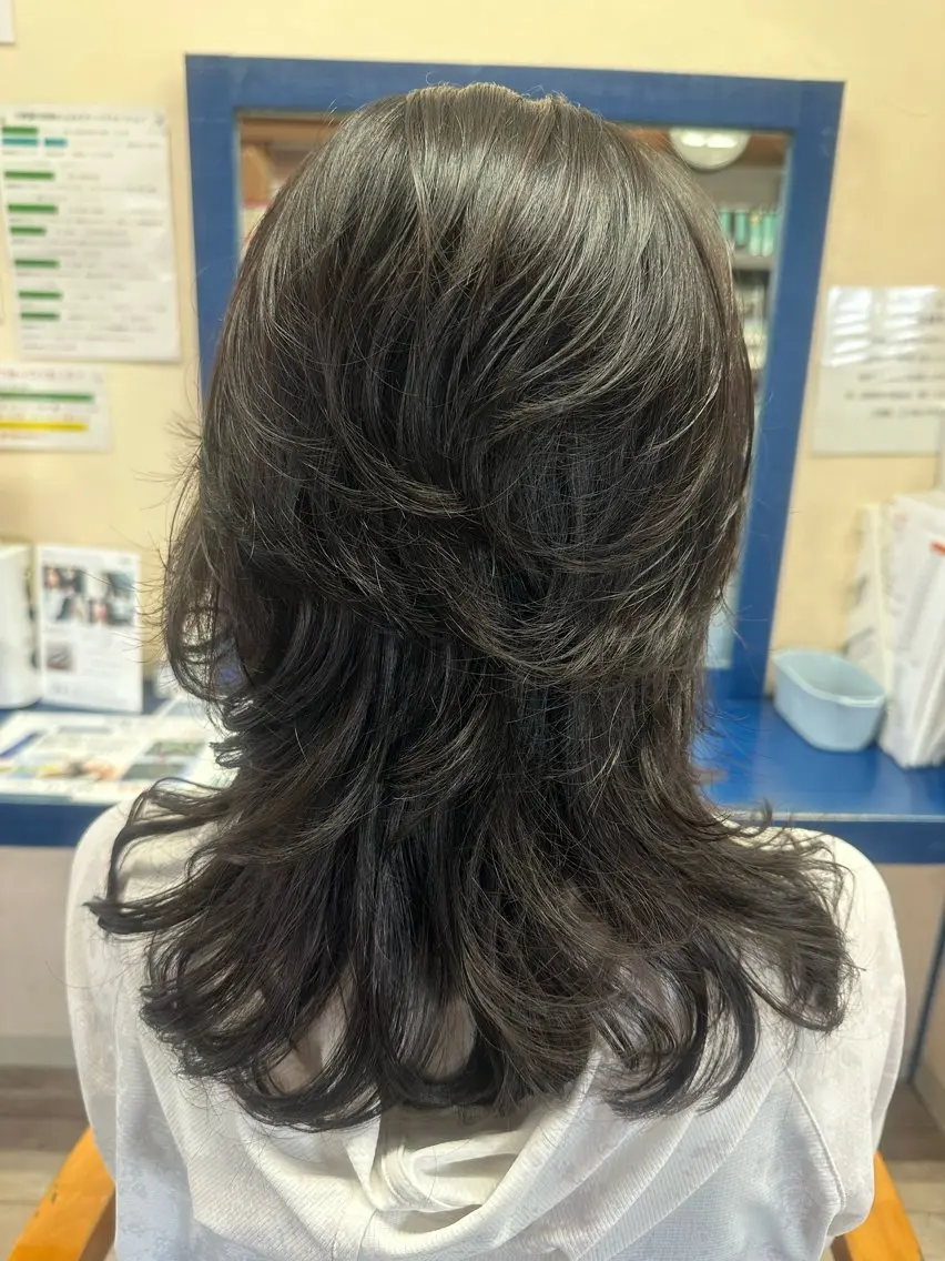 セミロング セミロングパーマ レイヤーカット ウルフカット ウルフレイヤー 🌻リンクスハート 🌼島岡 茉生🌻のヘアスタイル