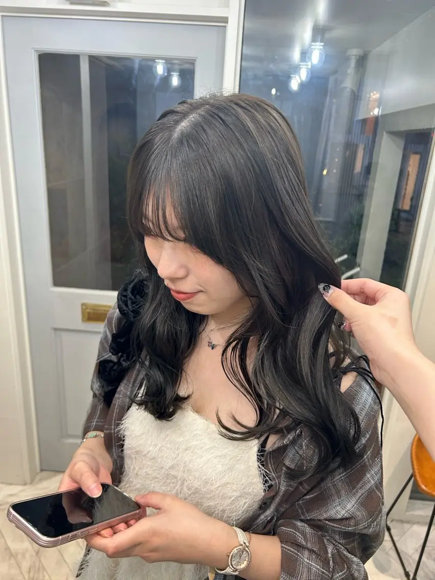 ロング ヘアカラー トリートメント LOE Yuuka/42🩵のヘアスタイル
